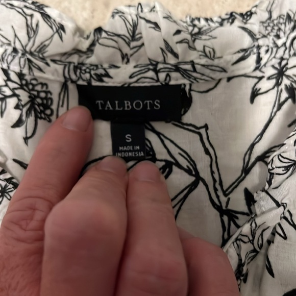 Talbots Sleeveless Top Size Small - Picture 2 of 3